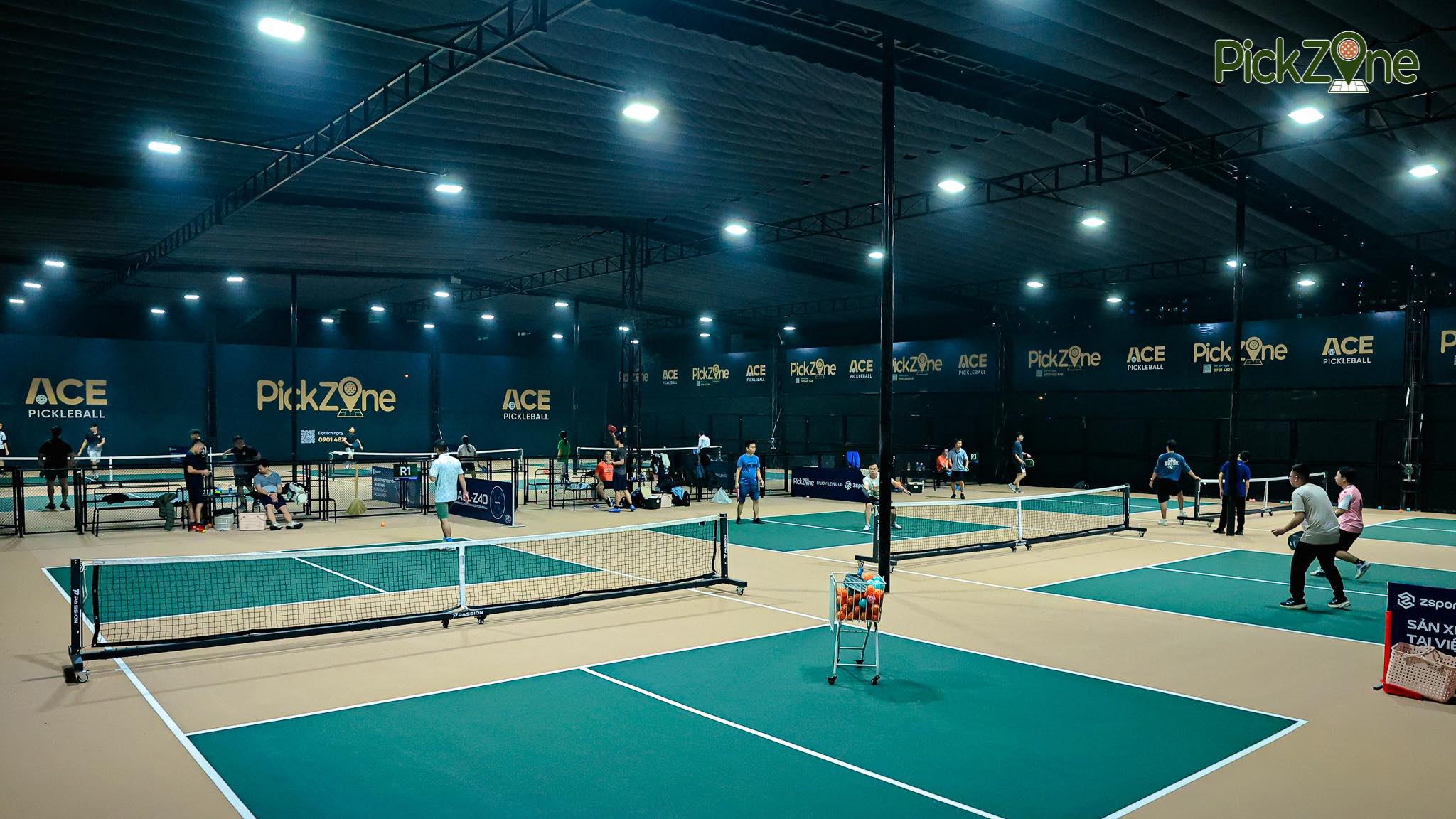 Sân PickZone